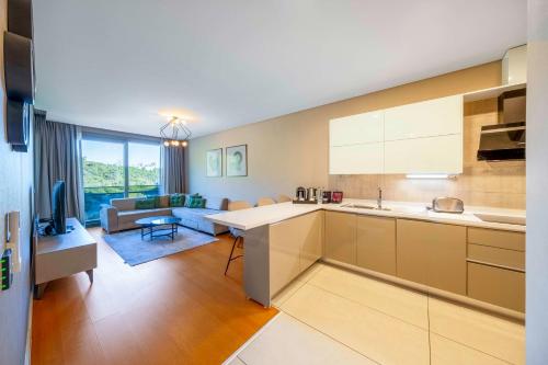 บริการและสิ่งอำนวยความสะดวก, เรดิสัน เรสซิเดนซ์, วาดิสถานบูล (Radisson Residences, Vadistanbul) in ซารีเยร์ บริการและสิ่งอำนวยความสะดวก, เรดิสัน เรสซิเดนซ์, วาดิสถานบูล (Radisson Residences, Vadistanbul) in ซารีเยร์