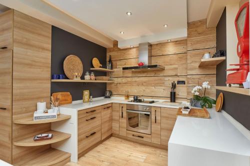 Konyha, Beachfront Villa Adria - Happy Rentals in Bigova Konyha, Beachfront Villa Adria - Happy Rentals in Bigova