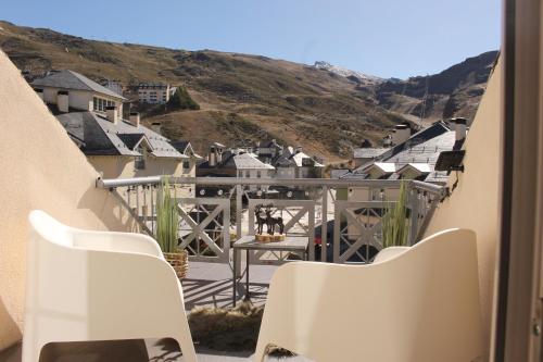 발코니/테라스, Inside Plaza Sierra Nevada in 시에라 네바다 발코니/테라스, Inside Plaza Sierra Nevada in 시에라 네바다