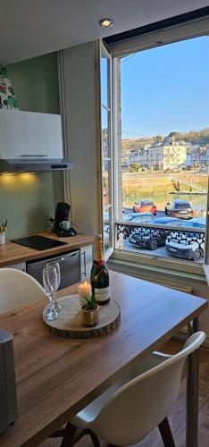 La jungle - Vue directe et magnifique sur le port- in Saint-Valery-en-Caux La jungle - Vue directe et magnifique sur le port- in Saint-Valery-en-Caux