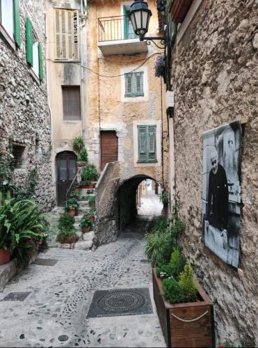 Charmant appartement de village renove in Gorbio Charmant appartement de village renove in Gorbio