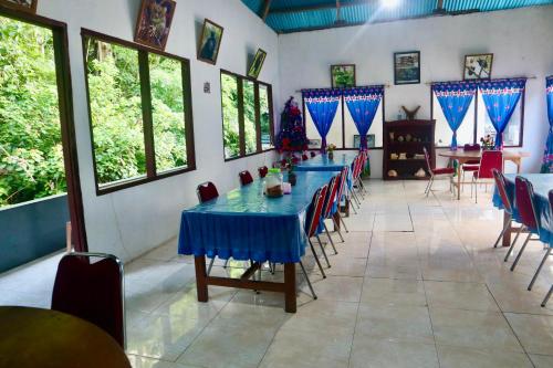 Restaurant, Tarsius Home Stay in Rinondoran Restaurant, Tarsius Home Stay in Rinondoran