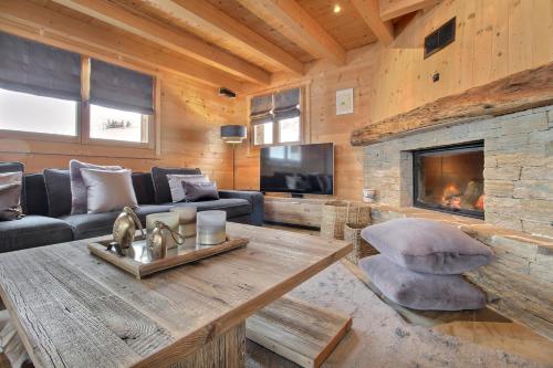 Chalet Les Bliers Alpine Chic, Sauna & Jacuzzi in 克羅塞茲 Chalet Les Bliers Alpine Chic, Sauna & Jacuzzi in 克羅塞茲