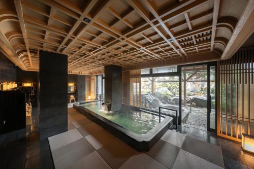 Hot spring bath, Maruyama Onsen Kojyokan in Tokamachi Hot spring bath, Maruyama Onsen Kojyokan in Tokamachi