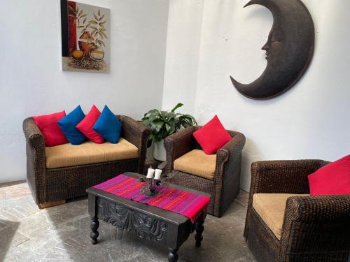 Garden, Hotel Posada de la Luna in Antigua Guatemala Garden, Hotel Posada de la Luna in Antigua Guatemala