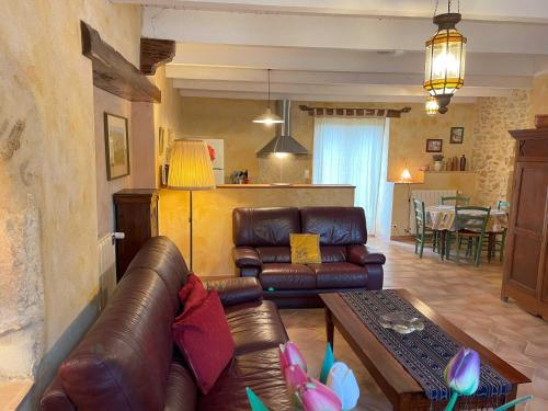 Konyha, Mas des Lavandes - 3 gîtes de charme au calme avec grande piscine en Drôme-Provençale (Mas des Lavandes - 3 gites de charme au calme avec grande piscine en Drome-Provencale) in Suze La Rousse Konyha, Mas des Lavandes - 3 gîtes de charme au calme avec grande piscine en Drôme-Provençale (Mas des Lavandes - 3 gites de charme au calme avec grande piscine en Drome-Provencale) in Suze La Rousse