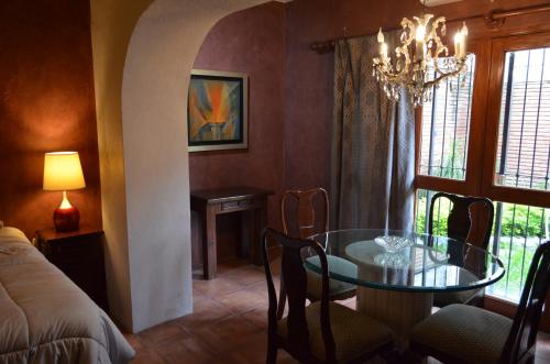 Létesítmények, Hotel Art Gallery Casona de los Milagros in Colima Létesítmények, Hotel Art Gallery Casona de los Milagros in Colima