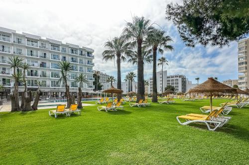 Garten, THB San Fermin Hotel in Benalmadena Zentrum Garten, THB San Fermin Hotel in Benalmadena Zentrum