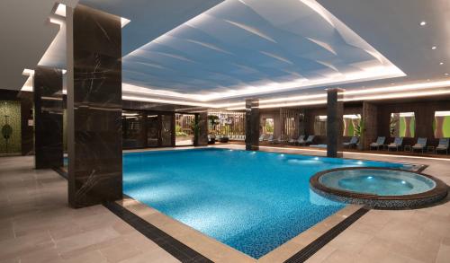 Baseinas, Mövenpick Hotel Istanbul Asia Airport in Pendikas Baseinas, Mövenpick Hotel Istanbul Asia Airport in Pendikas