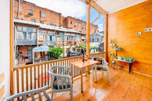Cozy Qolga apartment in Old Tbilisi