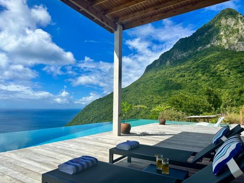 Infinity Luxury Villa - Stunning Sea and Piton Views in フォン ドゥ Infinity Luxury Villa - Stunning Sea and Piton Views in フォン ドゥ