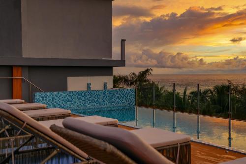 Swimming pool, Aig Grand in Gnaviyani Atoll Swimming pool, Aig Grand in Gnaviyani Atoll