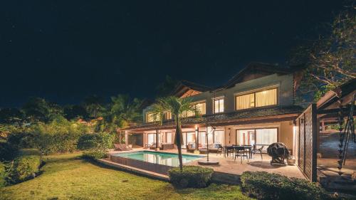 Luxurious Villa at Puerto Bahia with Great Views in Marina Puerto Bahia Luxurious Villa at Puerto Bahia with Great Views in Marina Puerto Bahia