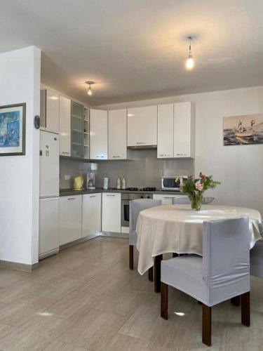 Konyha, Apartments by the sea Postira, Brac - 22160 in Postira Konyha, Apartments by the sea Postira, Brac - 22160 in Postira