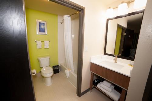 Arya Inn & Suites in Farmers Branch Arya Inn & Suites in Farmers Branch