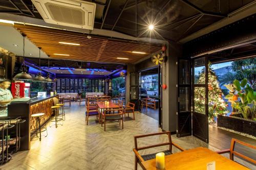 Restaurant, Loft Mania Boutique Hotel in Muang Chumphon Restaurant, Loft Mania Boutique Hotel in Muang Chumphon