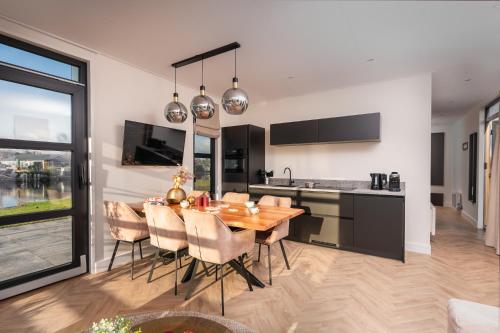 MarinaPark Residentie Nieuw Loosdrecht in Loosdrecht MarinaPark Residentie Nieuw Loosdrecht in Loosdrecht