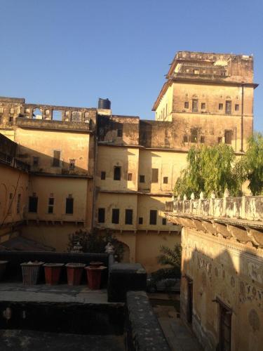 Vista exterior, Narayan Niwas Castle in Mandawa Vista exterior, Narayan Niwas Castle in Mandawa