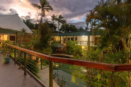 Bay Village Tropical Retreat in Cairns Bay Village Tropical Retreat in Cairns