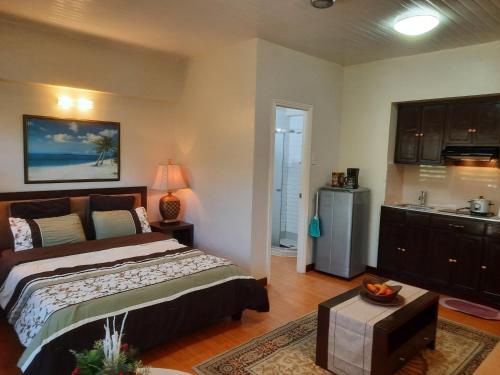 #303 Gardenville Hotel and Condominium Green Valley Village in กรีนแวลเลย์วิลเลจ #303 Gardenville Hotel and Condominium Green Valley Village in กรีนแวลเลย์วิลเลจ