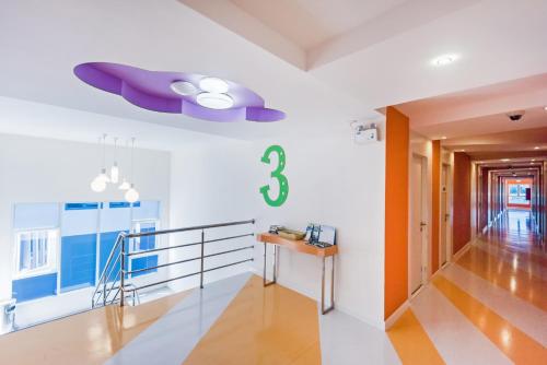 The Tint at Phuket Town Hotel5