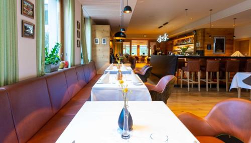 Hotel-Restaurant Ruland in Altenahr Hotel-Restaurant Ruland in Altenahr