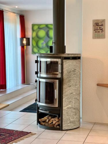 Ferienhaus 80er Liebe mit Whirlpool in ลุสเทเนา Ferienhaus 80er Liebe mit Whirlpool in ลุสเทเนา
