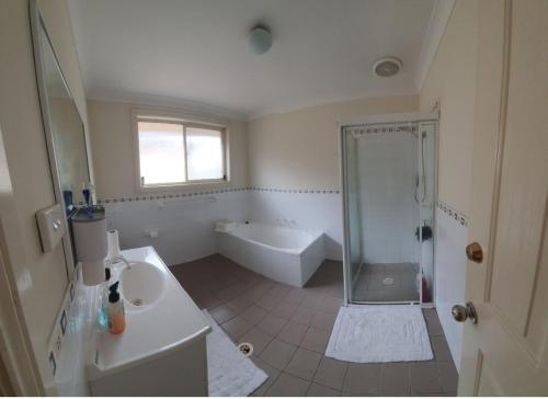 A little bedroom for you (3) in Warwick Farm A little bedroom for you (3) in Warwick Farm