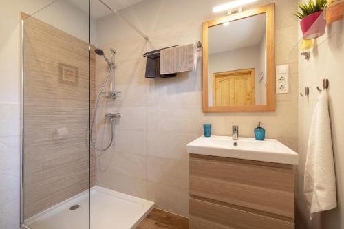 Kamar Mandi, Boglarka Vendeghaz in Vasvár Kamar Mandi, Boglarka Vendeghaz in Vasvár