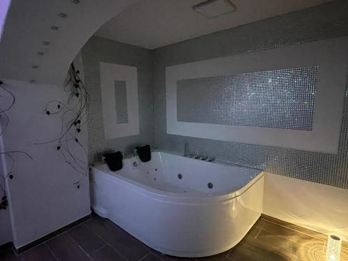Pezsgőfürdő, Escape Private SPA II in Bad Zurzach Pezsgőfürdő, Escape Private SPA II in Bad Zurzach