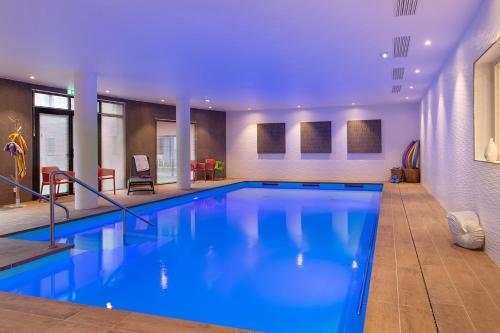 Swimming pool, DOMITYS Residence Seniors - La Palangre in Le Treport Swimming pool, DOMITYS Residence Seniors - La Palangre in Le Treport