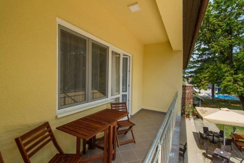 ทัศนียภาพภายนอกโรงแรม, BL Garden Panzió (BL Garden Panzio) in บาลาตันเลลเล ทัศนียภาพภายนอกโรงแรม, BL Garden Panzió (BL Garden Panzio) in บาลาตันเลลเล