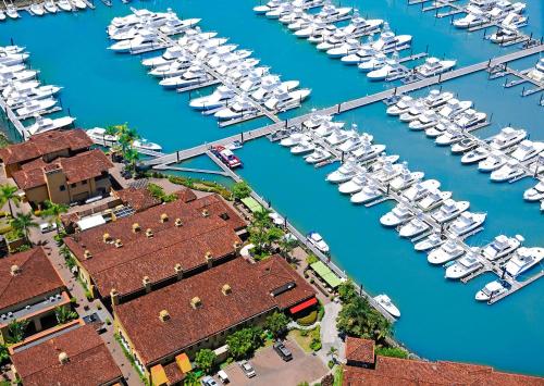 Exterior view, Casa Campana- Huge Luxury Villa at Los Suenos Resort in Herradura Exterior view, Casa Campana- Huge Luxury Villa at Los Suenos Resort in Herradura