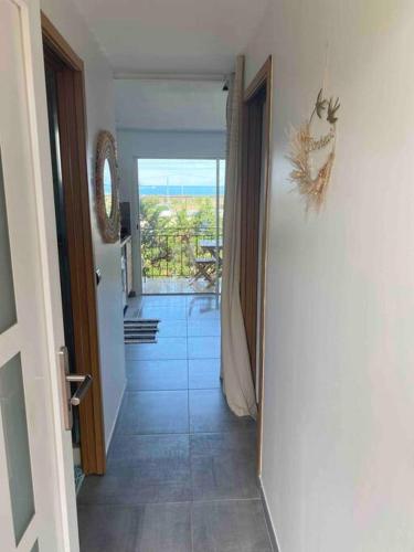 Le Cocon Marin , vue mer , clim , parking , piscine in Les Groules Le Cocon Marin , vue mer , clim , parking , piscine in Les Groules