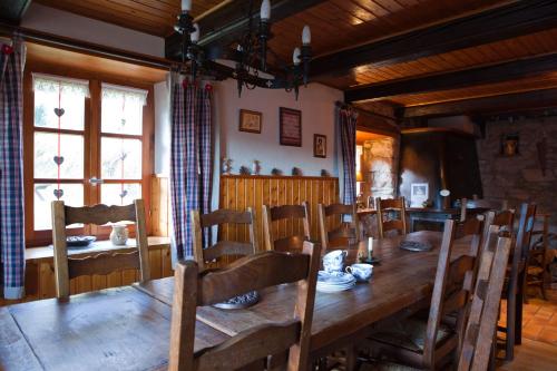 Banquet hall, Gite du Pre au Miel en plein coeur de l'Alsace in Sainte-Croix-aux-Mines Banquet hall, Gite du Pre au Miel en plein coeur de l'Alsace in Sainte-Croix-aux-Mines