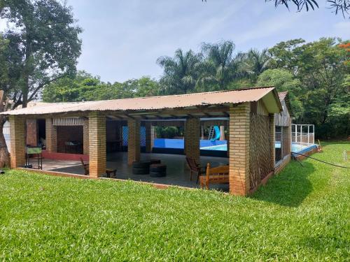 Hotel-Balneario Acuamanía (Hotel-Balneario Acuamania) in Hernandarias Hotel-Balneario Acuamanía (Hotel-Balneario Acuamania) in Hernandarias