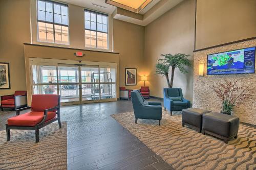 Előcsarnok, Comfort Suites Marietta-Parkersburg in Marietta Előcsarnok, Comfort Suites Marietta-Parkersburg in Marietta