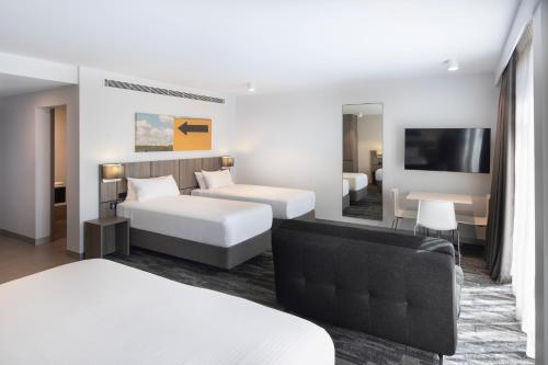 Mercure Sydney Blacktown in Blacktown Mercure Sydney Blacktown in Blacktown