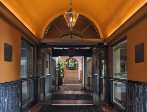 Entrance, Park Centraal Den Haag in The Hague Entrance, Park Centraal Den Haag in The Hague