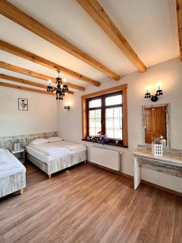 Dwór Sulejów (Dwor Sulejow) in Tluszcz Dwór Sulejów (Dwor Sulejow) in Tluszcz