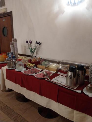 Food and beverages, Priscilla Hotel in Rome Food and beverages, Priscilla Hotel in Rome