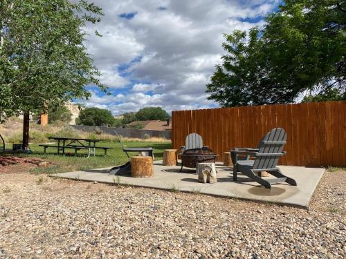 布萊斯峽谷別墅 (Bryce Canyon Villas) in 加農維爾 (UT) 布萊斯峽谷別墅 (Bryce Canyon Villas) in 加農維爾 (UT)