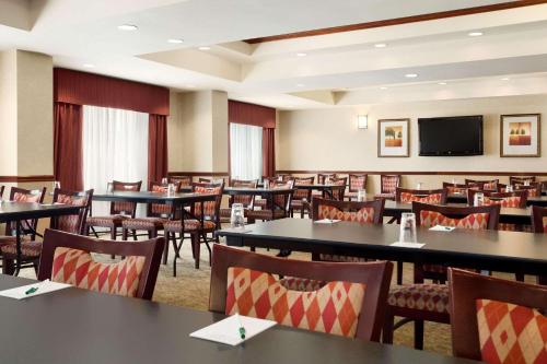 Soba za sastanke / plesna dvorana, Country Inn & Suites by Radisson, Conway, AR in Conway (AR) Soba za sastanke / plesna dvorana, Country Inn & Suites by Radisson, Conway, AR in Conway (AR)