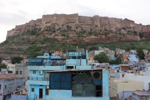 Hotel Geeta Mahal
