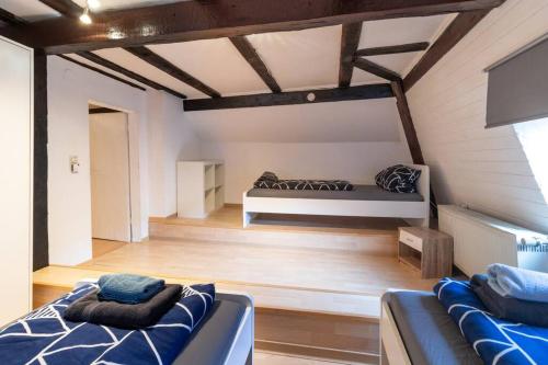 Wohnung mit 3 Bädern & 2 Küchen (Wohnung mit 3 Badern & 2 Kuchen) in Alzey Wohnung mit 3 Bädern & 2 Küchen (Wohnung mit 3 Badern & 2 Kuchen) in Alzey