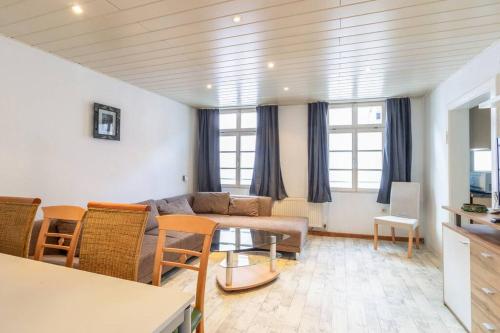 Wohnung mit 3 Bädern & 2 Küchen (Wohnung mit 3 Badern & 2 Kuchen) in Alzey Wohnung mit 3 Bädern & 2 Küchen (Wohnung mit 3 Badern & 2 Kuchen) in Alzey