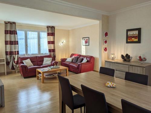 Gîte chaleureux en pleine campagne avec cour privée, vélos, ping-pong et à 1h de Paris - FR-1-590-22 (Gite chaleureux en pleine campagne avec cour privee, velos, ping-pong et a 1h de Paris - FR-1-590-22) in Engenville Gîte chaleureux en pleine campagne avec cour privée, vélos, ping-pong et à 1h de Paris - FR-1-590-22 (Gite chaleureux en pleine campagne avec cour privee, velos, ping-pong et a 1h de Paris - FR-1-590-22) in Engenville