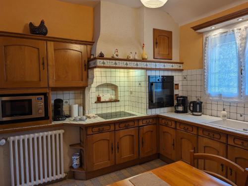 Gîte chaleureux en pleine campagne avec cour privée, vélos, ping-pong et à 1h de Paris - FR-1-590-22 (Gite chaleureux en pleine campagne avec cour privee, velos, ping-pong et a 1h de Paris - FR-1-590-22) in Engenville Gîte chaleureux en pleine campagne avec cour privée, vélos, ping-pong et à 1h de Paris - FR-1-590-22 (Gite chaleureux en pleine campagne avec cour privee, velos, ping-pong et a 1h de Paris - FR-1-590-22) in Engenville