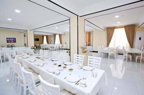 Restaurant, Poykent Bukhara Naqshband in Bukhara Restaurant, Poykent Bukhara Naqshband in Bukhara