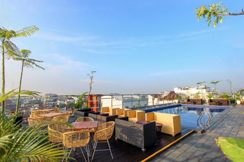 Swimming pool, Hotel FortunaGrande Malioboro - Formerly Hotel Dafam Fortuna near Rumah Sakit PKU Muhammadiyah Swimming pool, Hotel FortunaGrande Malioboro - Formerly Hotel Dafam Fortuna near Rumah Sakit PKU Muhammadiyah